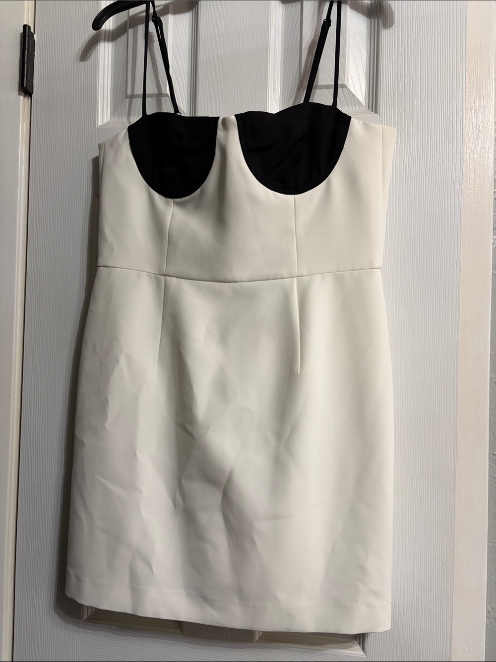 Gianni Bini Sz 8 NWT Clara Crepe Mini Dress